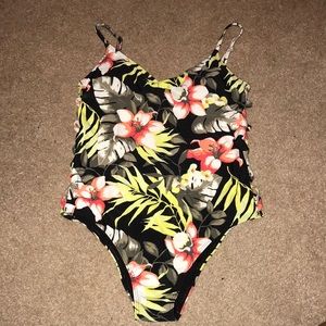 Hollister One Piece